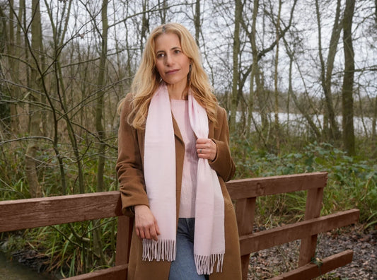 Lona Scott continues to stand for seasonless fashion: A Year-Round Luxury Wardrobe Solution